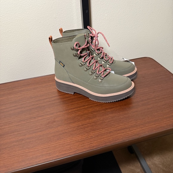 Teva Women's Midform Boot - Dark Olive - 8.5 Boots NWT - Picture 8 of 10